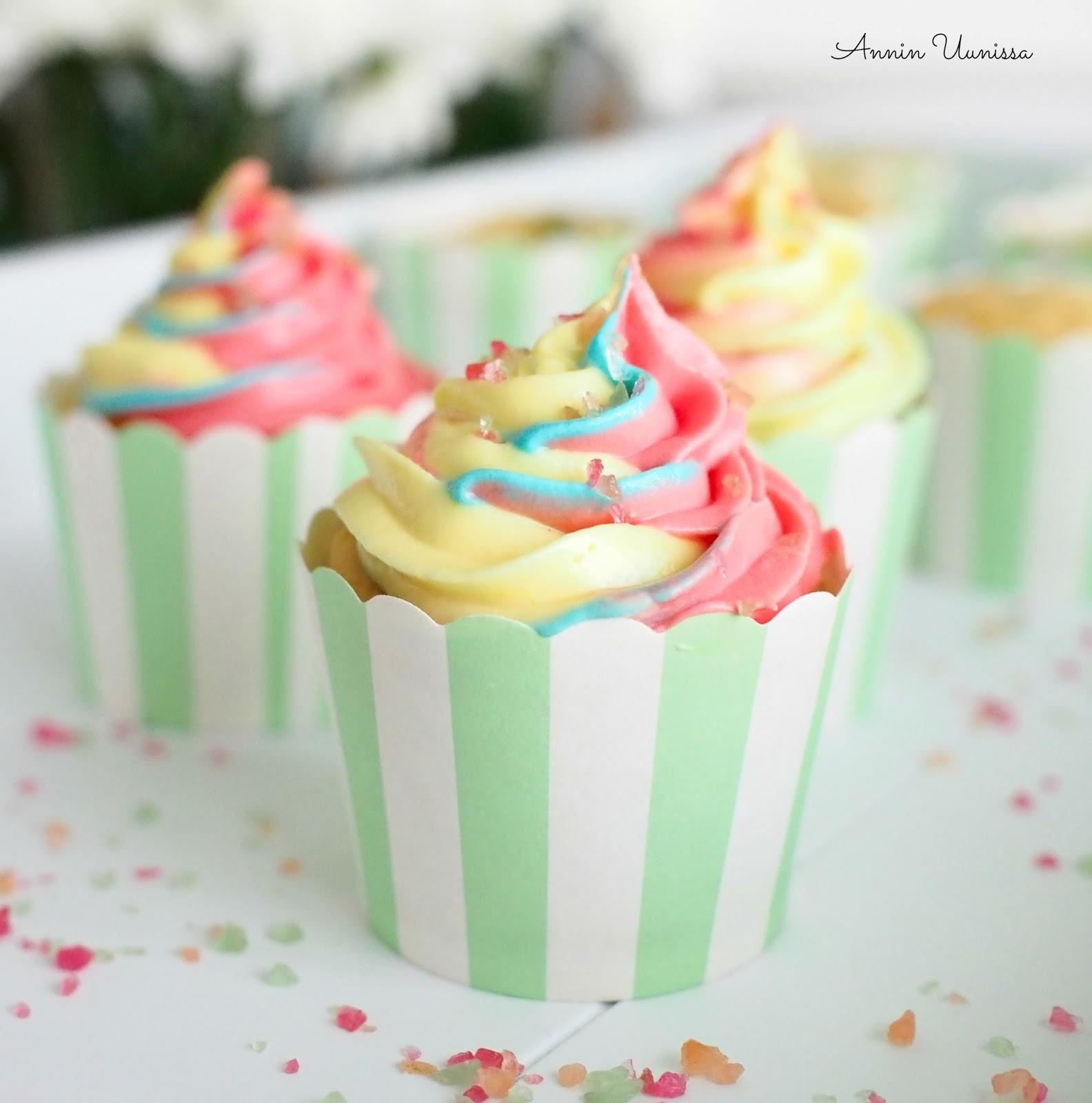 Tutti Frutti Cupcakes +video