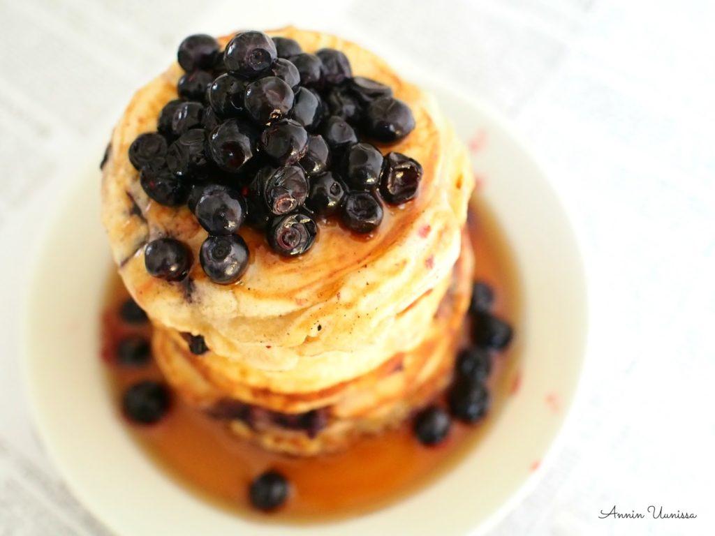 Blueberry Pancakes - Amerikkalaiset mustikkapannukakut