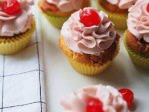 Marshmallow Cupcakes - Vaahtokarkki Kuppikakut