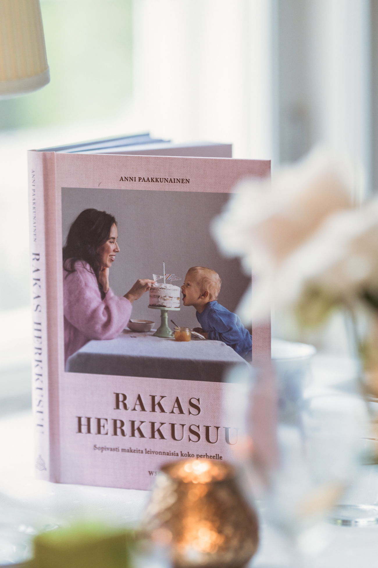 Julkkarit RAKAS HERKKUSUU