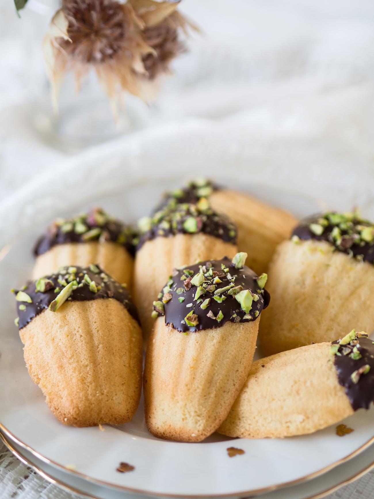 Suklaiset Madeleine-leivokset