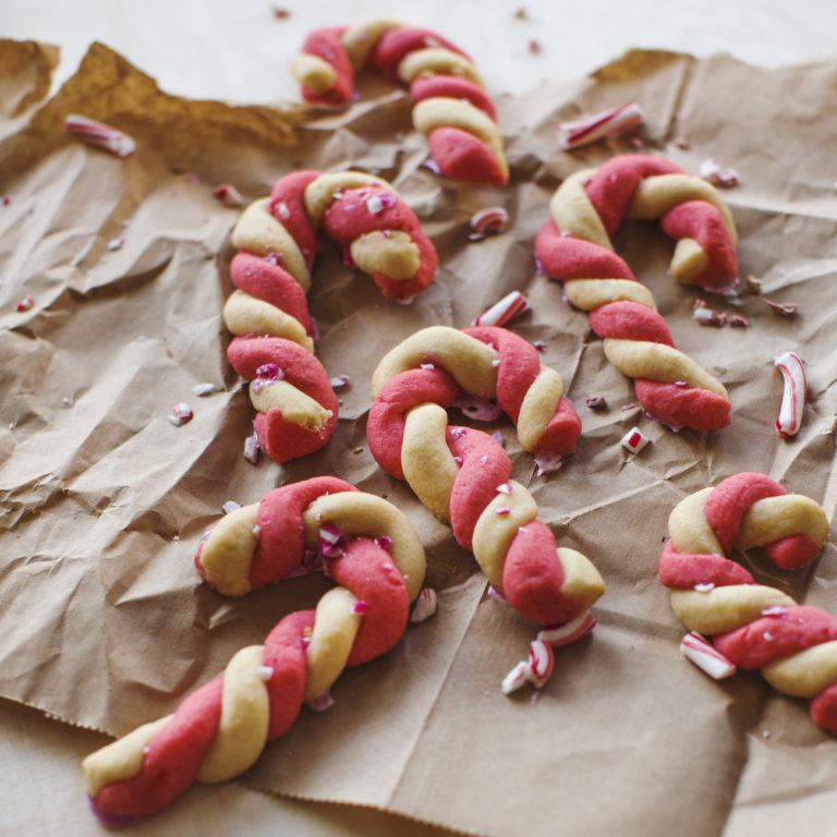 Candy Cane Cookies - Piparminttukeksit