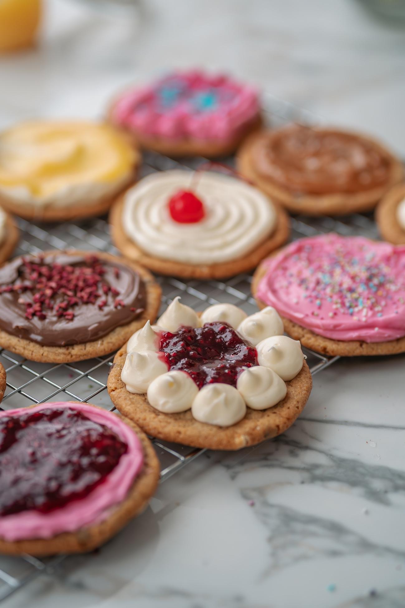 Crumble Cookies - Kuorrutetut keksit