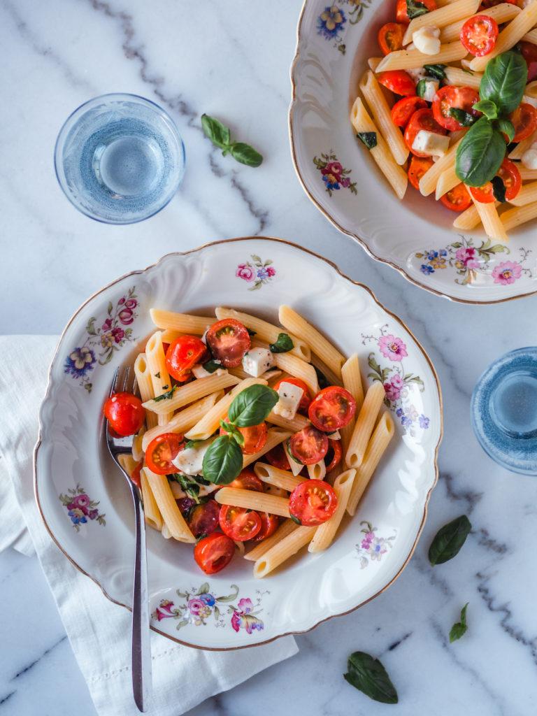 Penne Caprese - Tomaatti-Mozzarellapasta