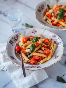 Penne Caprese - Tomaatti-Mozzarellapasta