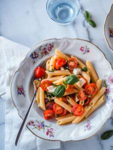 Penne Caprese - Tomaatti-Mozzarellapasta