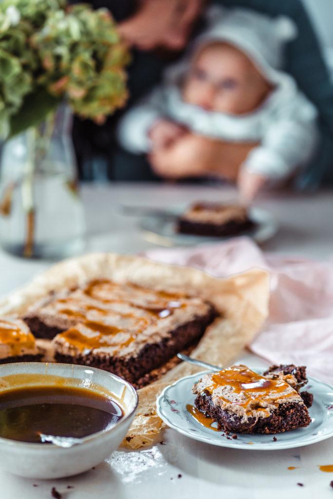 Suklaa-kinuskibrownie Isälle (Ve)